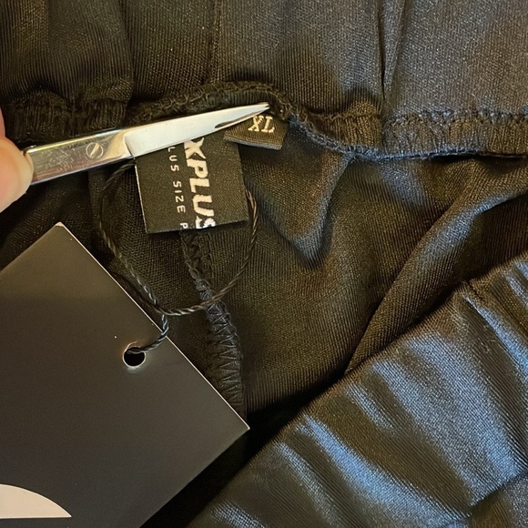 XPLUSWEAR Women’s XL Black Bling Embellished High Waisted Ankle Leggings Joggers - Picture 5 of 8